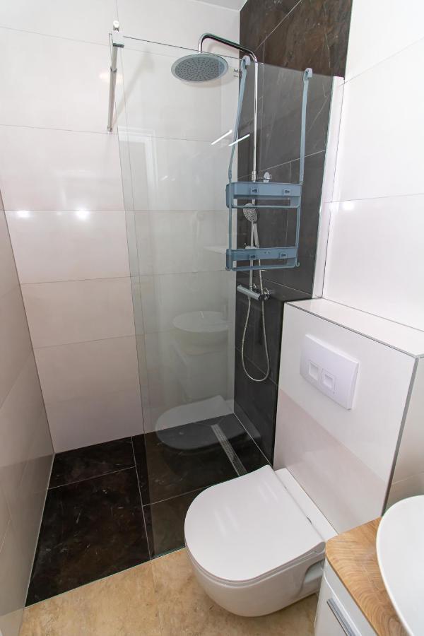 Luxury Apartments Iris Мостар Екстериор снимка