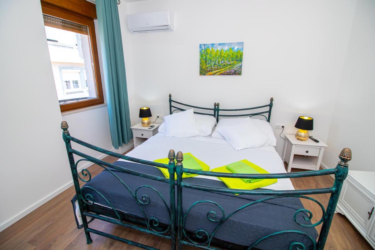 Luxury Apartments Iris Мостар Екстериор снимка
