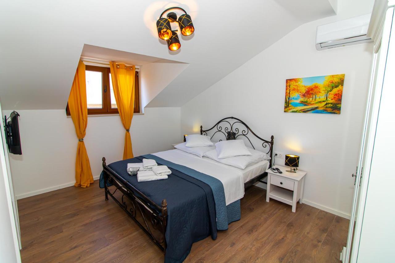 Luxury Apartments Iris Мостар Екстериор снимка
