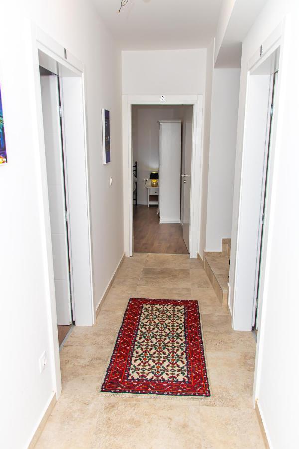 Luxury Apartments Iris Мостар Екстериор снимка