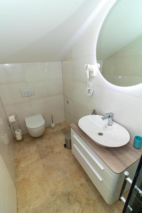 Luxury Apartments Iris Мостар Екстериор снимка